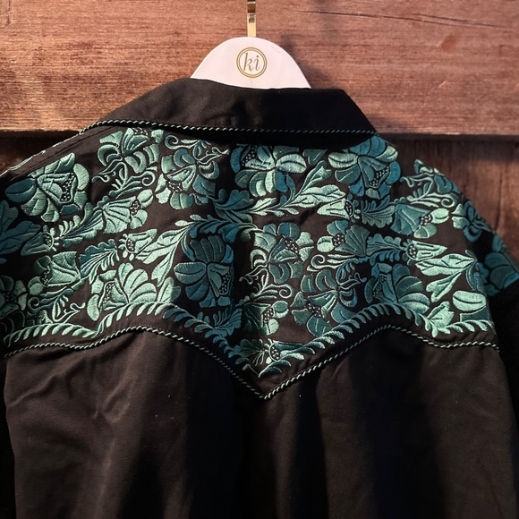 NWT Scully Men’s Large Embroidered Gunfighter Long Sleeve Pearl Snap Black Shirt - Picture 3 of 8